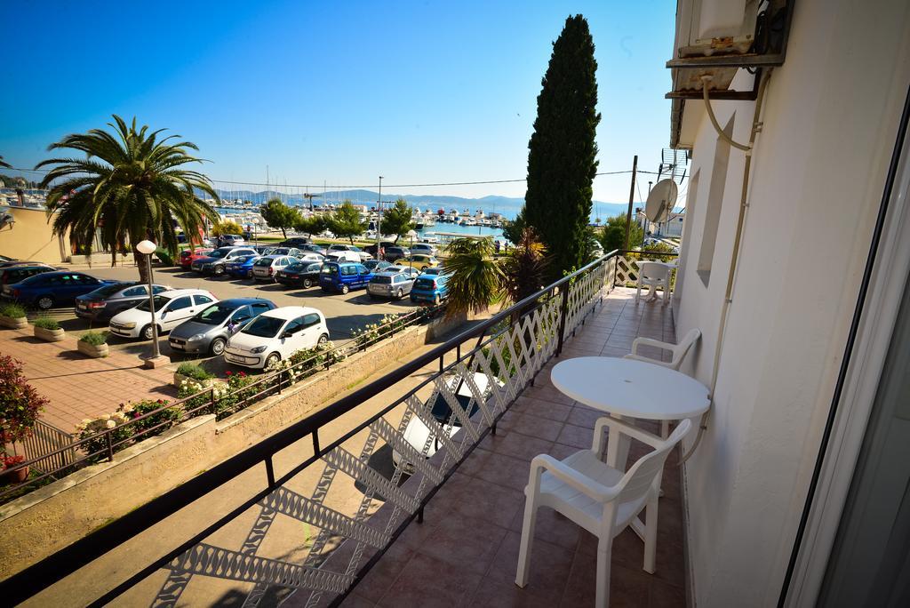 Villa Benelux Zadar Exteriör bild