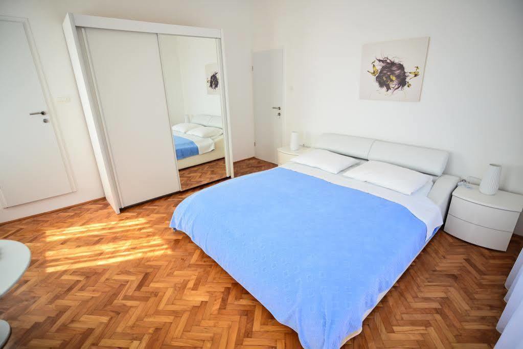 Villa Benelux Zadar Exteriör bild