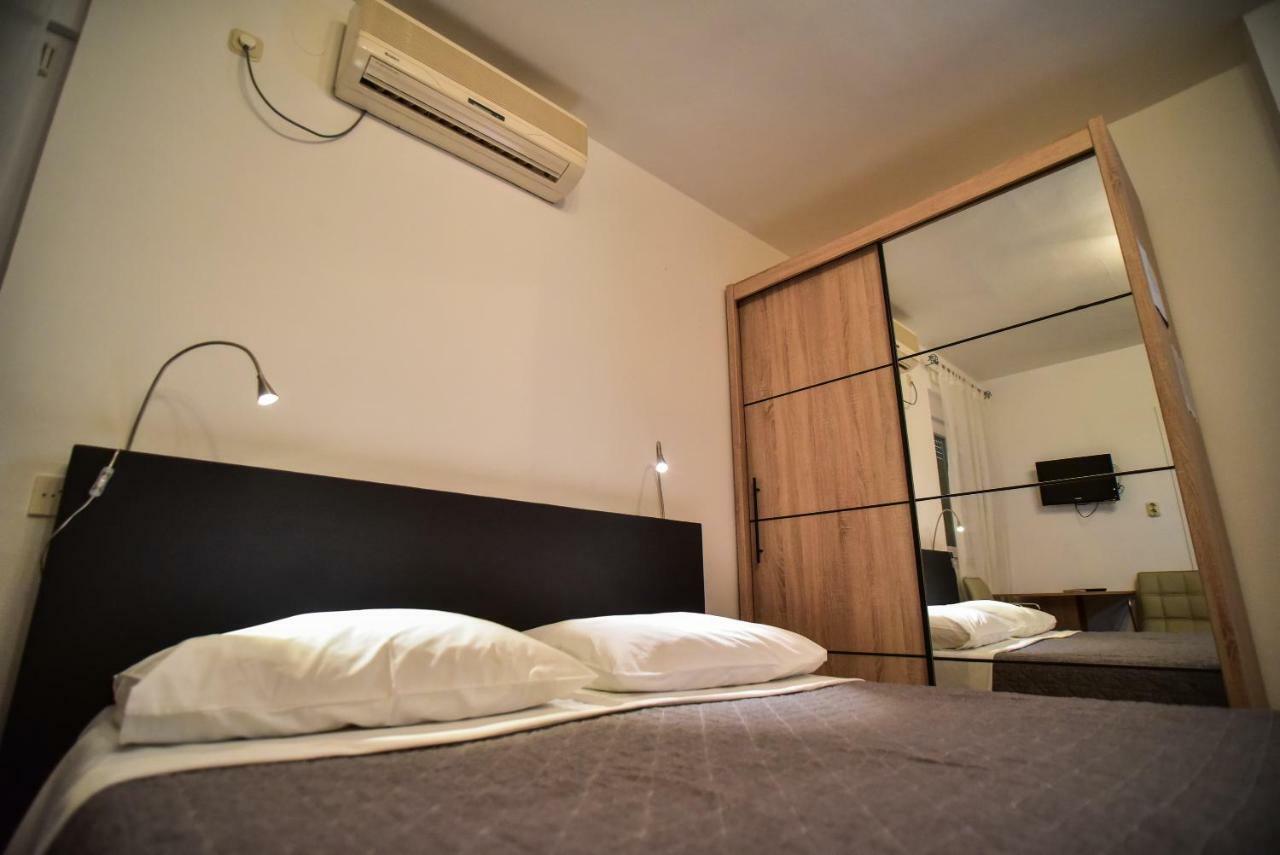 Villa Benelux Zadar Exteriör bild