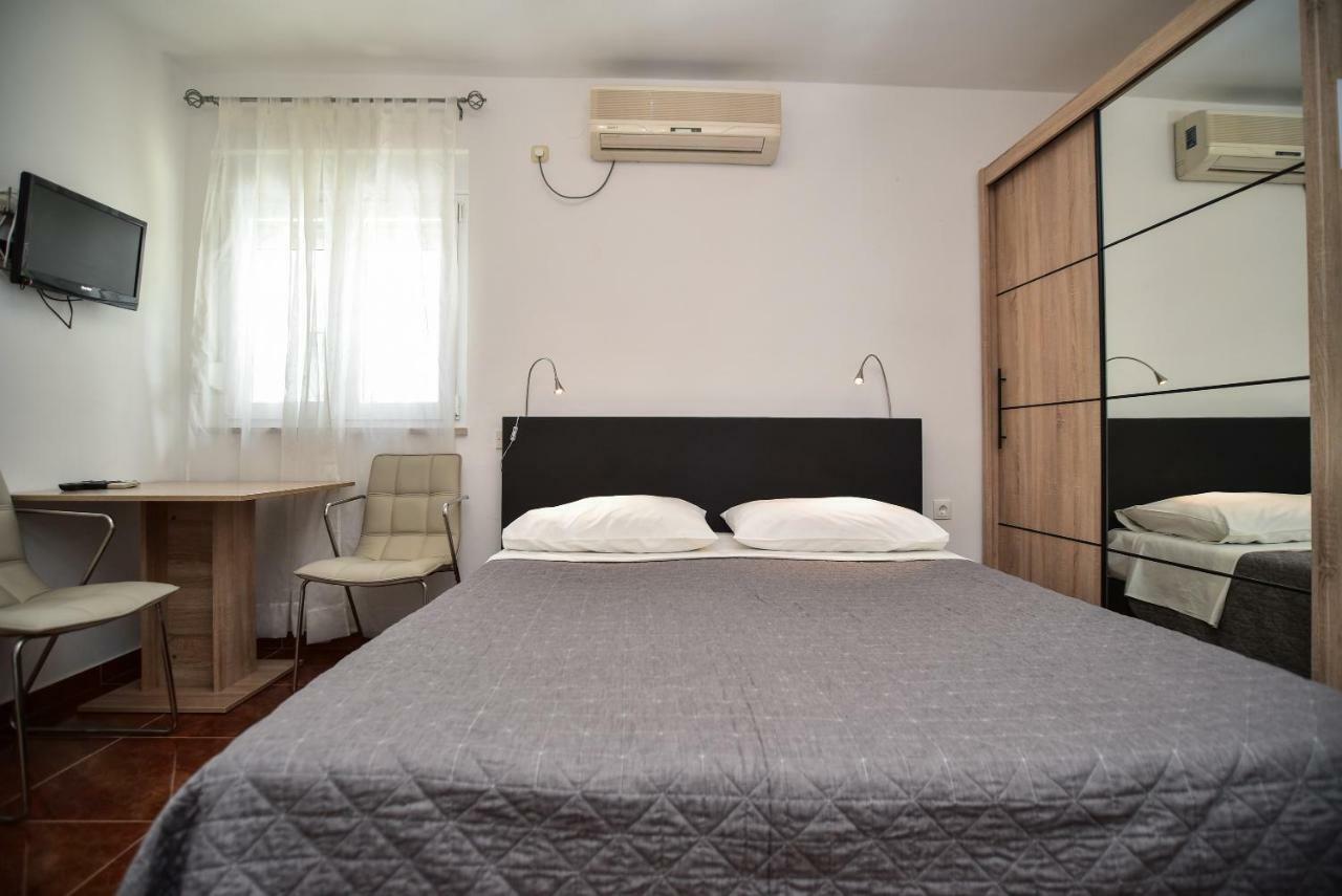 Villa Benelux Zadar Exteriör bild
